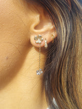 Load image into Gallery viewer, Flower Earrings - 14K Gold