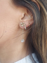 Load image into Gallery viewer, Flower Earrings - 14K Gold