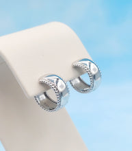 Load image into Gallery viewer, Petite Thick Huggie Hoops with Milgrain - Sterling Silver