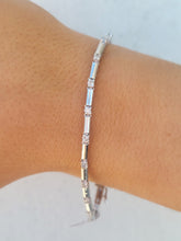 Load image into Gallery viewer, 14K White Gold Diamond Tennis Bracelet - Estate