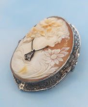 Load image into Gallery viewer, Art Deco Cameo Pin