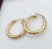 Load image into Gallery viewer, 1" Weave Design Gold Hoops - 14K Yellow Gold