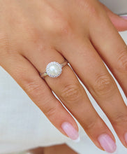 Load image into Gallery viewer, Pearl Dazzle Ring - Samuel B