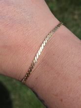 Load image into Gallery viewer, 8.5 S Style Gold Estate Bracelet - 14K Gold