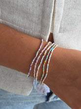 Load image into Gallery viewer, Seashell Seed Bead Bracelet - Dainty Stretch Bracelet
