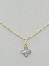 Load image into Gallery viewer, Lucky Clover on 16” Chain - Gold