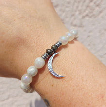 Load image into Gallery viewer, Friendship Moon Beaded Bracelet - TJazelle