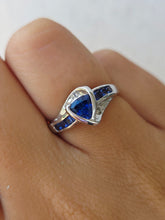 Load image into Gallery viewer, Intuitive Iolite Ring - 10K White Gold - Estate