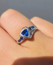 Load image into Gallery viewer, Intuitive Iolite Ring - 10K White Gold - Estate