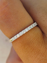 Load image into Gallery viewer, .24 11 stone diamond band - 14K Gold