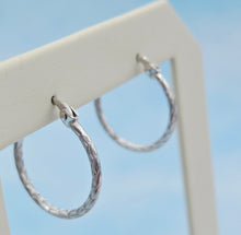 Load image into Gallery viewer, Diamond Cut Design Lightweight Hoop Earrings - 14K White Gold