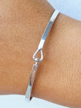 Load image into Gallery viewer, &quot;Fight Cancer&quot; Bangle Bracelet with Breast Cancer Ribbon