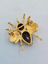Load image into Gallery viewer, Smokey Topaz &amp; Gold Bee Pin