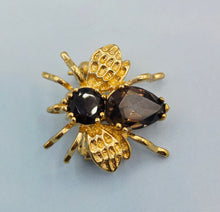 Load image into Gallery viewer, Smokey Topaz &amp; Gold Bee Pin
