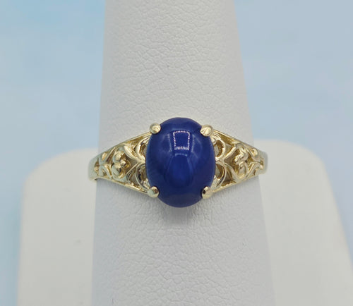Blue Star Sapphire Ring - 14K Yellow Gold