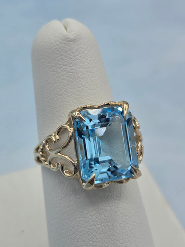 Blue Topaz Ring with Butterfly Design - 14K Yellow Gold