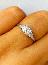 Load image into Gallery viewer, Vintage Diamond Estate Ring - 14K Gold