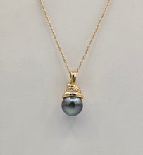 Load image into Gallery viewer, Black Pearl Estate Necklace