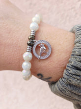 Load image into Gallery viewer, Cardinal Beaded Bracelet - TJazelle