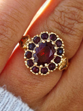 Load image into Gallery viewer, Vintage Oval Garnet Ring - 14K Yellow Gold - Estate