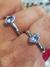 Load image into Gallery viewer, Sterling Silver Oval Aquamarine Ring