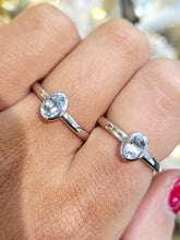 Load image into Gallery viewer, Sterling Silver Oval Aquamarine Ring