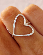 Load image into Gallery viewer, Sideways Open Heart Ring