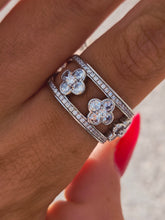 Load image into Gallery viewer, Triple Flower Ring - Sterling Silver