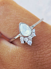 Load image into Gallery viewer, White Opal Swarovski Chloe &amp; Lois Ring