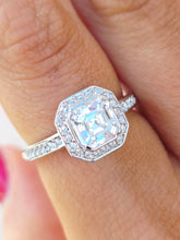 Load image into Gallery viewer, Swarovski Attract Light Ring