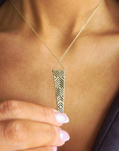 Load image into Gallery viewer, House of Harlow 1960 Reversible Dagger Necklace