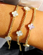 Load image into Gallery viewer, Curb Chain Clover Station Bracelet - Sterling Silver