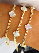 Load image into Gallery viewer, Curb Chain Clover Station Bracelet - Sterling Silver