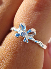 Load image into Gallery viewer, Bow Ring - Sterling Silver