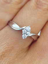 Load image into Gallery viewer, Diamond 4 stone cluster - Estate