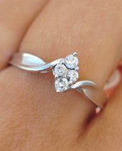 Load image into Gallery viewer, Diamond 4 stone cluster - Estate