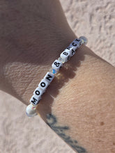 Load image into Gallery viewer, Moon &amp; Back - Little Words Project Bracelet