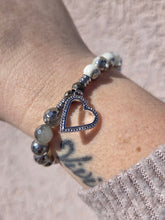 Load image into Gallery viewer, "Everlasting Love" Charm Bracelet - TJazelle