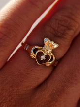 Load image into Gallery viewer, Claddagh Ring - 14K Gold