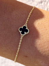 Load image into Gallery viewer, Single Clover Black Onyx Bracelet - Sterling Silver