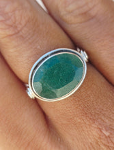 Load image into Gallery viewer, Emerald Oval Ring with Infinity Accents