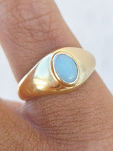 Load image into Gallery viewer, Opal Ring - 14K Yellow Gold - estate