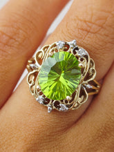 Load image into Gallery viewer, Vintage Peridot Ring - Estate