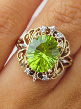 Load image into Gallery viewer, Vintage Peridot Ring - Estate