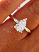 Load image into Gallery viewer, 0.72 Carat Pear Shaped Diamond Engagement Ring - 14K Yellow Gold