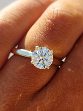 Load image into Gallery viewer, 1.25 Carat Round GIA Diamond Engagement Ring - 14K Yellow Gold