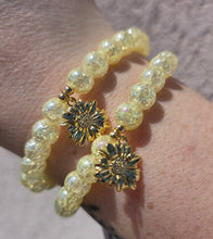 Load image into Gallery viewer, Sunflower on Yellow Crackle Beaded Bracelet - Elena Michele