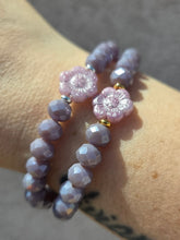 Load image into Gallery viewer, Flower Bead on Dusty Purple Beaded Bracelet - Elena Michele