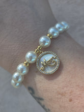 Load image into Gallery viewer, Mom Disc on White Mother of Pearl Beaded Bracelet - Elena Michele