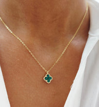 Load image into Gallery viewer, Mini Malachite Clover Necklace - Gold Plated Sterling Silver